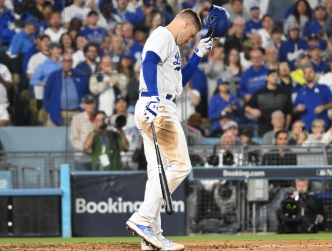 Dodgers on the brink of elimination after losing to Diamondbacks in NLDS