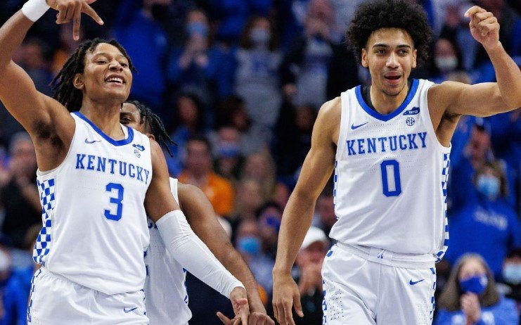 Kentucky vs. Kansas: Wildcats stun Jayhawks in SEC/Big 12 Challenge